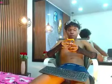 Chaturbate Best live sex cam show of chrisshottx