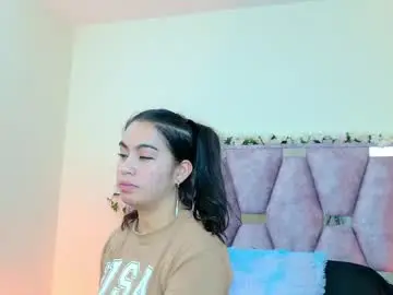 Chaturbate Live Sex Cam of iris_mandarinne