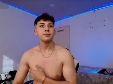 Chaturbate Best live sex cam show of oliver_kyy