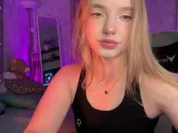Chaturbate Live Sex Cam of itsevedarkside_