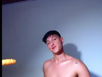 Chaturbate Watch Live Sex Cams of rowanboy23