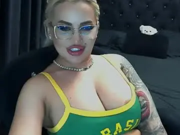 Chaturbate Adult Webcams of lovelyblondyxxx