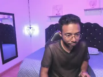 Chaturbate Nude Webcam of arez_vortex_