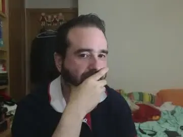 Chaturbate Live Sex Cam of curiosillo1983