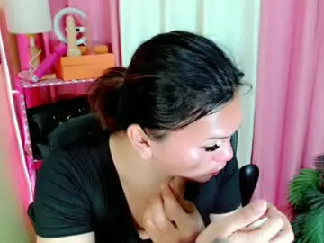 Chaturbate Live Sex Cam of simplepinayx