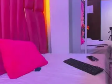 Chaturbate Nude Webcam of ivyqueen28