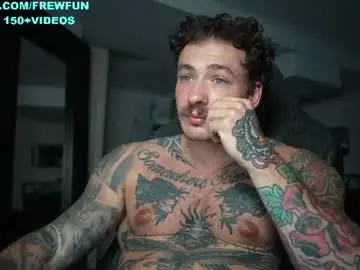 Chaturbate Live Sex Cam of frewfun