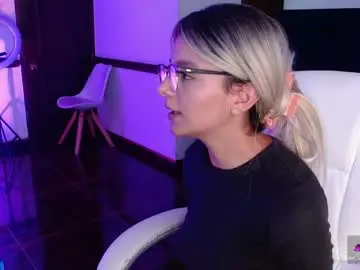 Chaturbate Live Sex Cam of thegodmother_gh