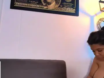 Chaturbate Adult Video Chat of naomii_campbelll