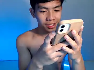 Chaturbate Live Sex of clyde_twinkx