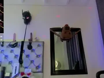 Chaturbate Sex Cam of gisell_taylor18
