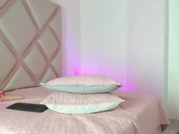 Chaturbate Watch Live Sex Cams of shaira_07_