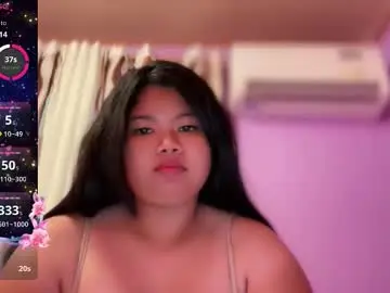 Chaturbate Live Sex Cam of allianahpetit