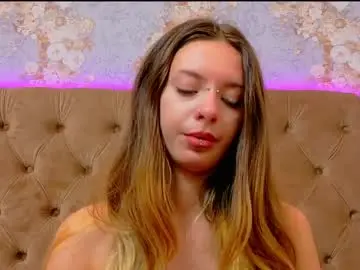 Chaturbate Live Sex Cam of cora_vex