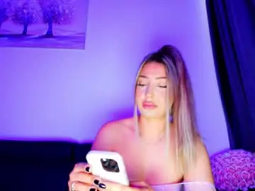 Chaturbate Live Sex of abella_soleill