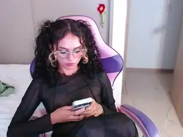 Chaturbate Best live sex cam show of bluee_v