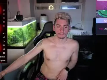 Chaturbate Best live sex cam show of rayzel_white
