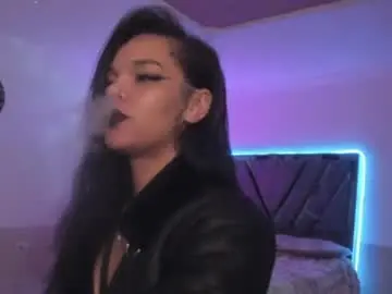 Chaturbate Live Sex Cam of mia__gates