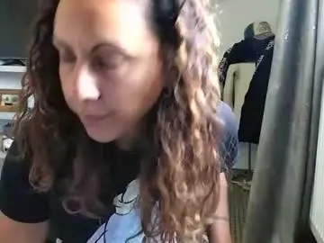 Chaturbate Live Sex Cam of crazybrenda89