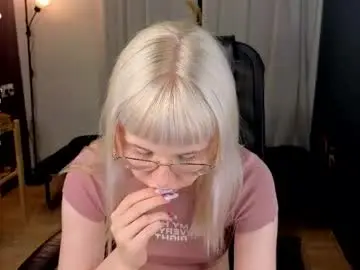 Chaturbate Free Porn Cam of call_me_heaven