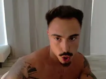 Chaturbate Watch Live Sex Cams of master_lukass