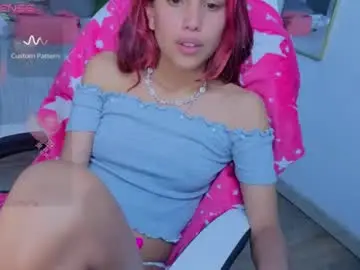 Chaturbate Live Sex Cam of saphiire_
