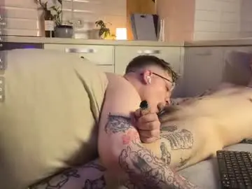 Chaturbate Live Sex Cam of twoguyspleasure