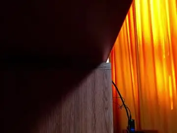 Chaturbate Best live sex cam show of sebastian_025