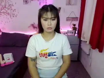 Chaturbate Live Sex Cam of ur_ultimatedreamgirlxoxo