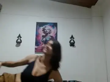 Chaturbate Live Sex Cam of crystal_starx