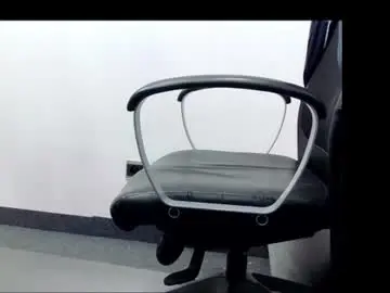 Chaturbate Live Sex Cam of officelush