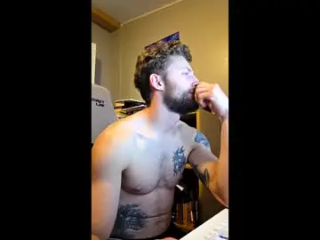 Chaturbate Live Sex Cam of christianreben