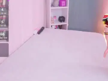 Chaturbate Live Sex Cam of rousse_elodie