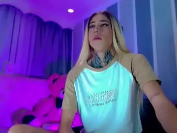 Chaturbate Sex Cam of oliviahot01