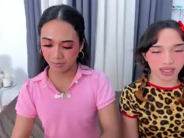 Chaturbate Live Sex of hugecock_pretty123