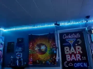 Chaturbate Sex Cam of kiveuxmakeu