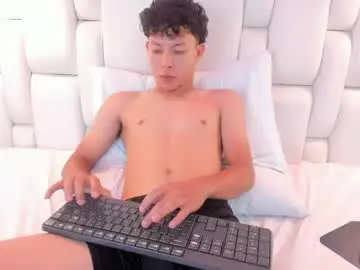 Chaturbate Live Sex Cam of willescobar