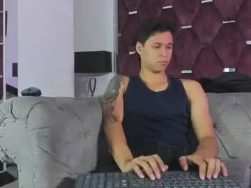 Chaturbate Sex Cam of tonybenedetti