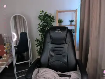 Chaturbate Live Sex Cam of ohh_my_vens