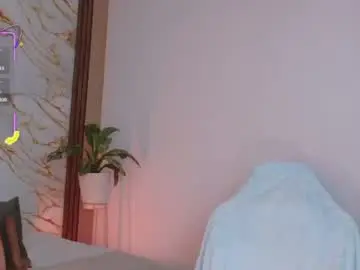Chaturbate Sex Cam of ahvi_ebony