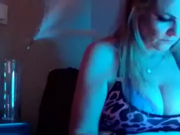 Chaturbate Live Porn of cherrygirlmilf