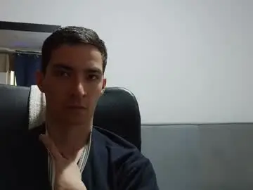 Chaturbate Free Live Porn of dan_hottest