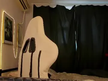 Chaturbate Nude Webcam of fire_moth
