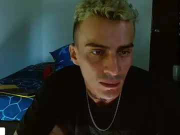 Chaturbate Adult Video Chat of bray_hotboy