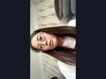 Chaturbate Free Porn Cam of erinnthurmond