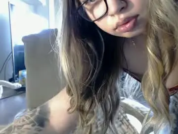 Chaturbate Nude Webcam of kimlee4