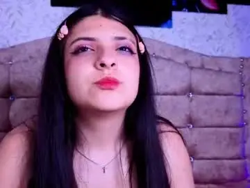 Chaturbate Live Sex Cam of mily_lu