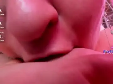 Chaturbate Live Sex of cutieeeandlove
