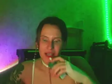 Chaturbate Adult Video Chat of shy_miracle