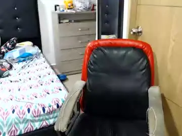 Chaturbate Best live sex cam show of kylie_switch